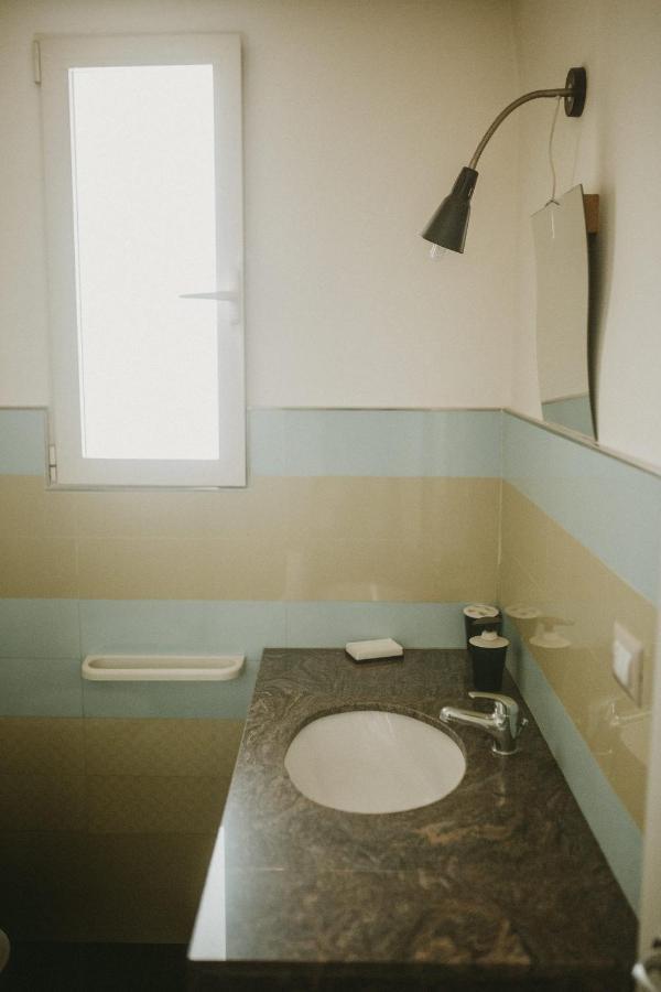 Le Camporelle In Citta Bed & Breakfast Lecce Exterior photo