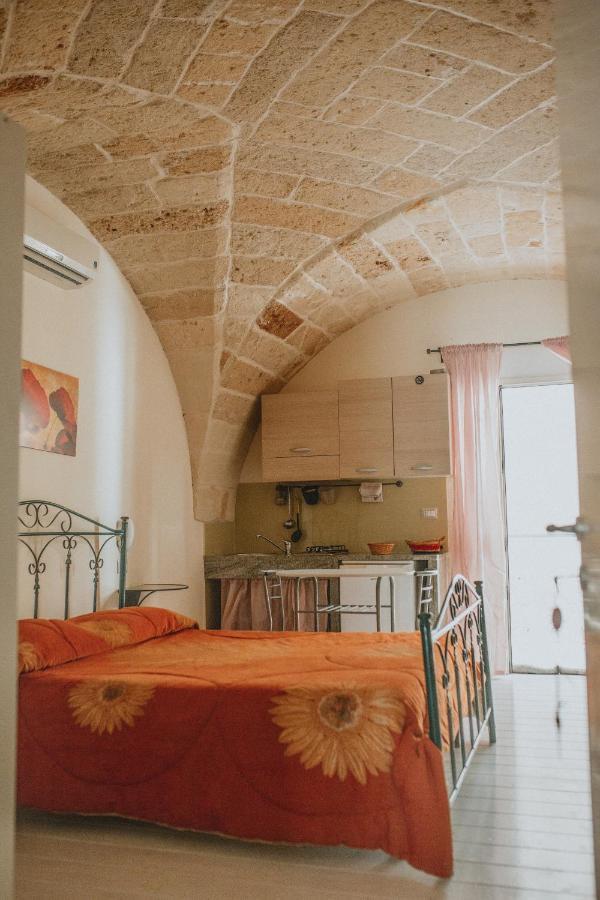 Le Camporelle In Citta Bed & Breakfast Lecce Exterior photo